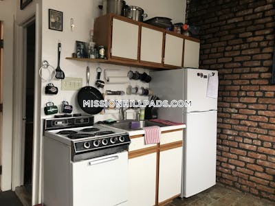 Mission Hill Deal Alert! Studio Bed 1 Bath apartment in South Huntington Ave Boston - $2,050