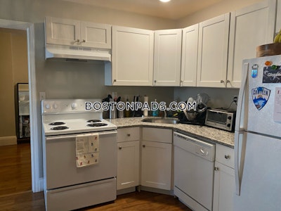 North End 3 Beds 1 Bath Boston - $4,275