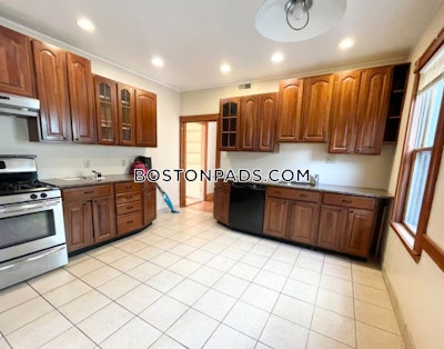 Dorchester 4 Bed, 2 Bath Unit Boston - $3,100 No Fee