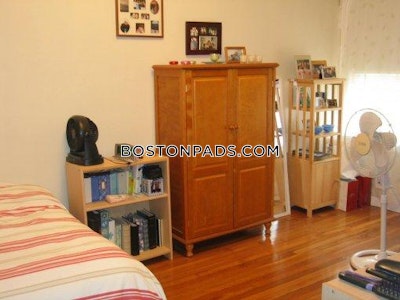 Allston Nice 1 Bed 1 Bath or 2 bed split on Glenville Ave Boston - $2,495 No Fee