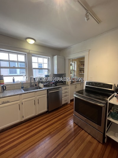 Somerville 4 Beds 1 Bath  Tufts - $5,300