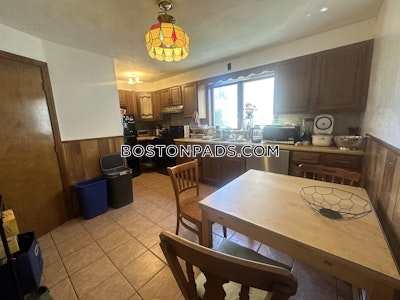 Somerville 3 Bed 1 Bath SOMERVILLE  Tufts - $3,600