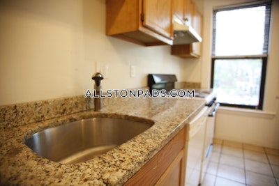 Allston Beautiful 6 Beds 2.5 Baths house on Quint Ave Boston - $7,800