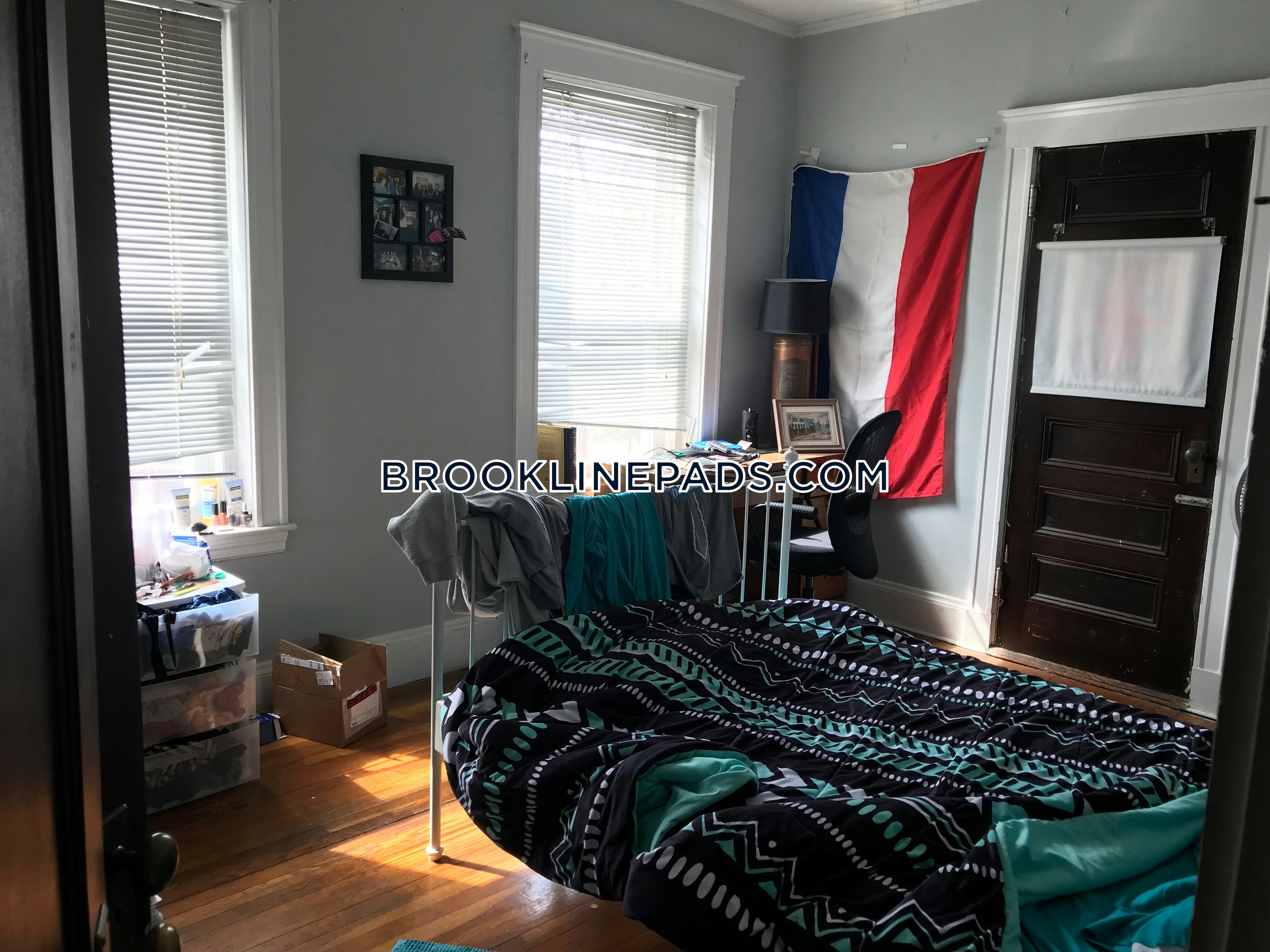 Brookline Apartment For Rent 4 Bedrooms 1 Bath Boston University 3 399