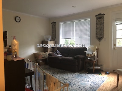 Brookline 2 Beds 1 Bath  Coolidge Corner - $3,495 No Fee