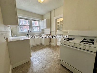 Somerville Huge 4 Beds 1 Bath  Winter Hill - $3,600