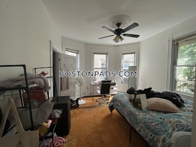 Mission Hill Nice 5 Bed 2 Bath available 9/1/23 on Cherokee St. in Mission Hill  Boston - $5,800